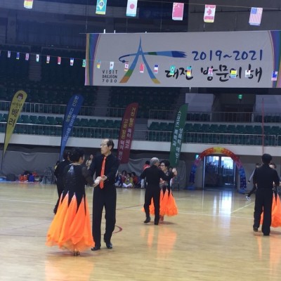 2019 대전광역시어르신생활체육대회 댄스스포츠 공연 이미지