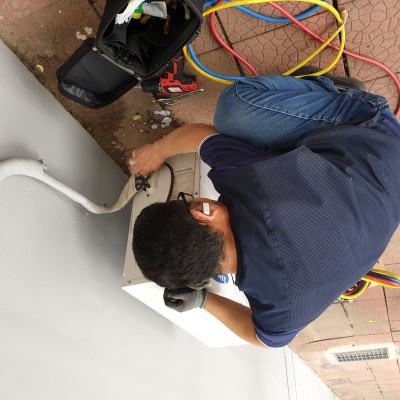 「시원한 여름나기」 후원 –대흥동 경로당 에어컨 수리 이미지