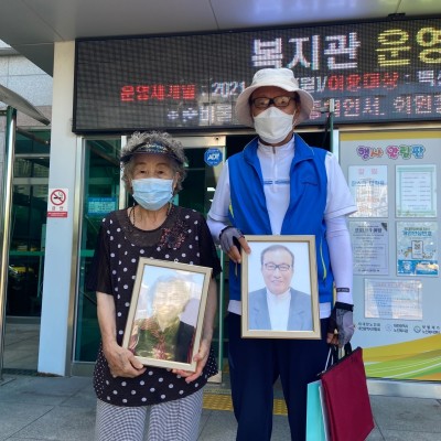 사회공헌활동 기부은행 &#034;중부대학교 장수사진 촬영&#034; 전달 이미지