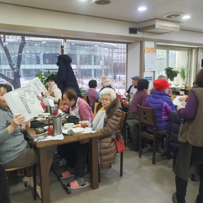 노인맞춤돌봄 우울예방 프로그램 &#034;외식지원 사업&#034; 이미지