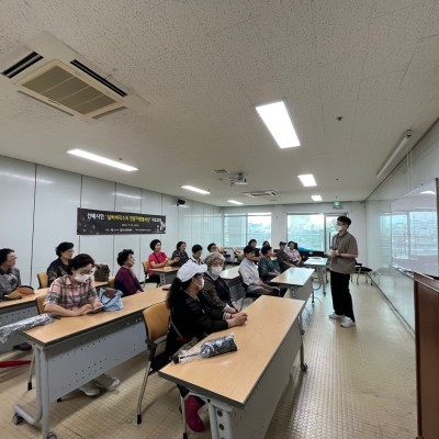 선배시민 &#034;실버바리스타 전문자원봉사단&#034; 자조모임 이미지